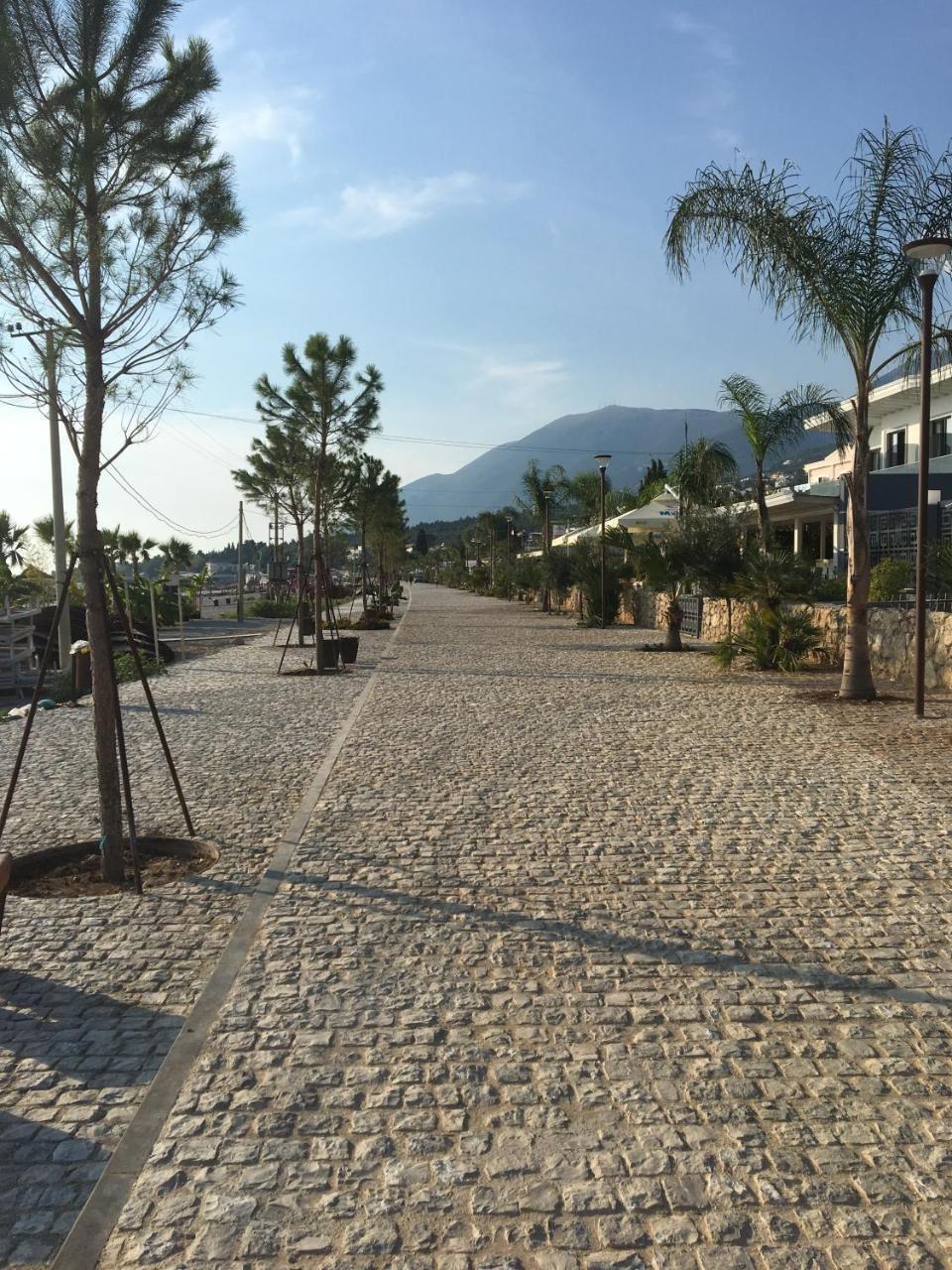 Sea View Hotel Dhermi Exterior photo