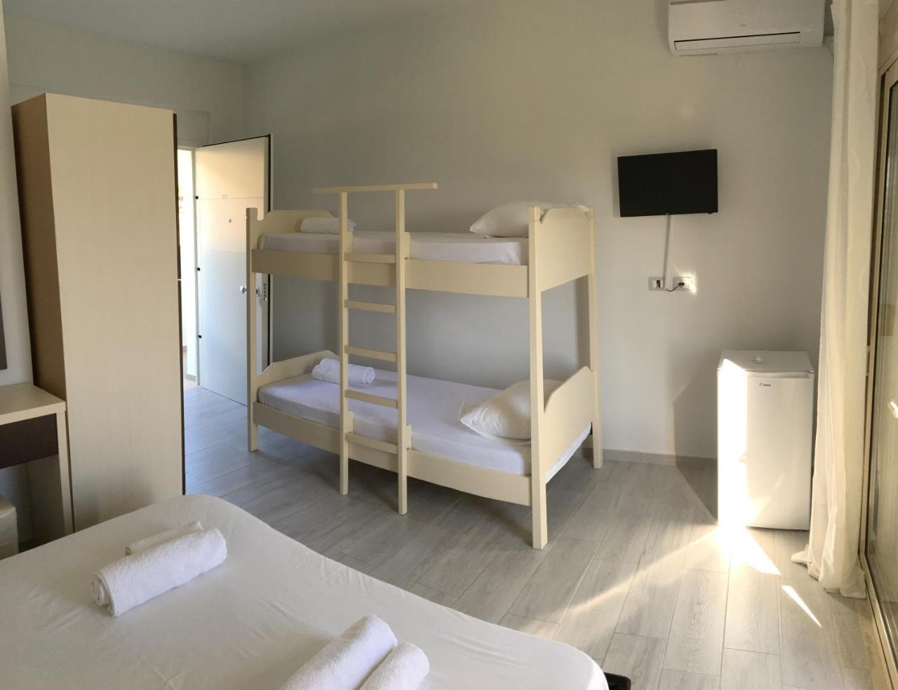 Sea View Hotel Dhermi Exterior photo